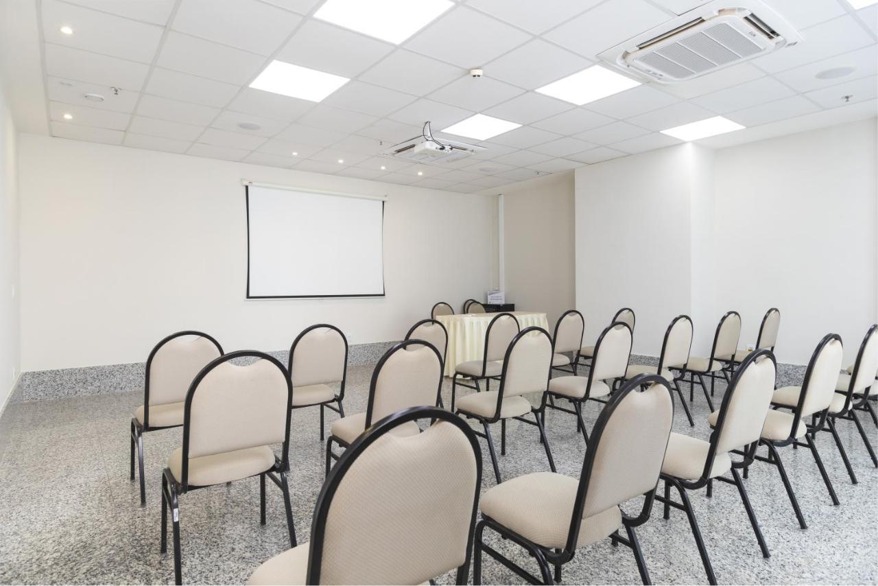 Tulip Inn Vila Velha วีลา เวลยา ภายนอก รูปภาพ